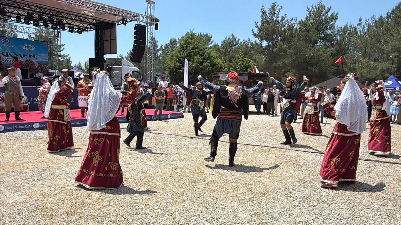 Yörük Türkmen Toyu’nun İkinci Gününde Kültür Şöleni Yaşandı 4
